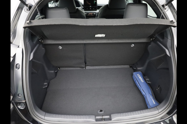 Toyota Yaris 1.5 Hybrid 130 Executive | BSM | Parkeersensoren V&A | Stoel & Stuur verw. | Prijs Rijklaar!!