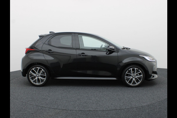 Toyota Yaris 1.5 Hybrid 130 Executive | BSM | Parkeersensoren V&A | Stoel & Stuur verw. | Prijs Rijklaar!!