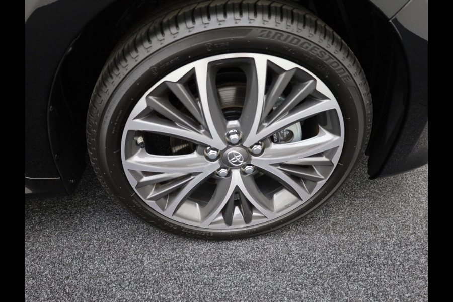Toyota Yaris 1.5 Hybrid 130 Executive | BSM | Parkeersensoren V&A | Stoel & Stuur verw. | Prijs Rijklaar!!