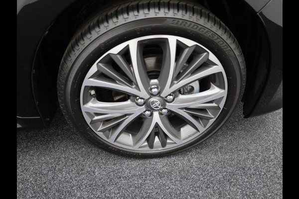 Toyota Yaris 1.5 Hybrid 130 Executive | BSM | Parkeersensoren V&A | Stoel & Stuur verw. | Prijs Rijklaar!!