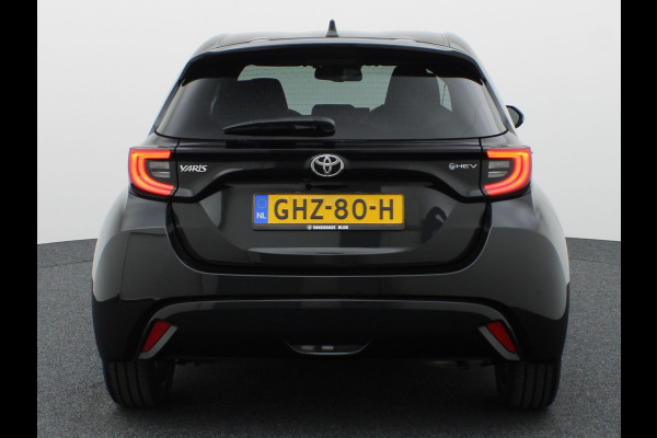 Toyota Yaris 1.5 Hybrid 130 Executive | BSM | Parkeersensoren V&A | Stoel & Stuur verw. | Prijs Rijklaar!!