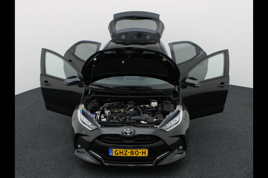 Toyota Yaris 1.5 Hybrid 130 Executive | BSM | Parkeersensoren V&A | Stoel & Stuur verw. | Prijs Rijklaar!!