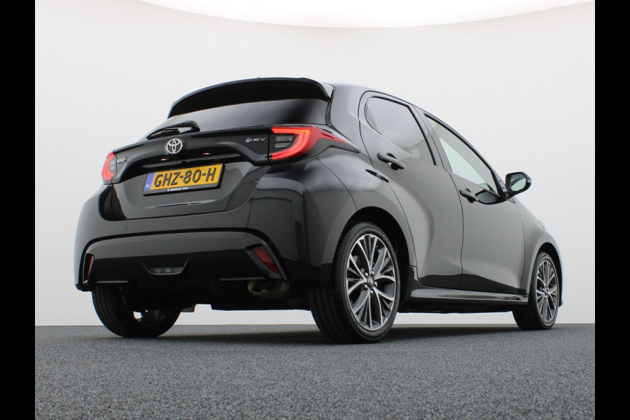 Toyota Yaris 1.5 Hybrid 130 Executive | BSM | Parkeersensoren V&A | Stoel & Stuur verw. | Prijs Rijklaar!!