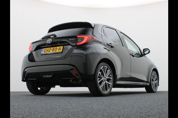 Toyota Yaris 1.5 Hybrid 130 Executive | BSM | Parkeersensoren V&A | Stoel & Stuur verw. | Prijs Rijklaar!!