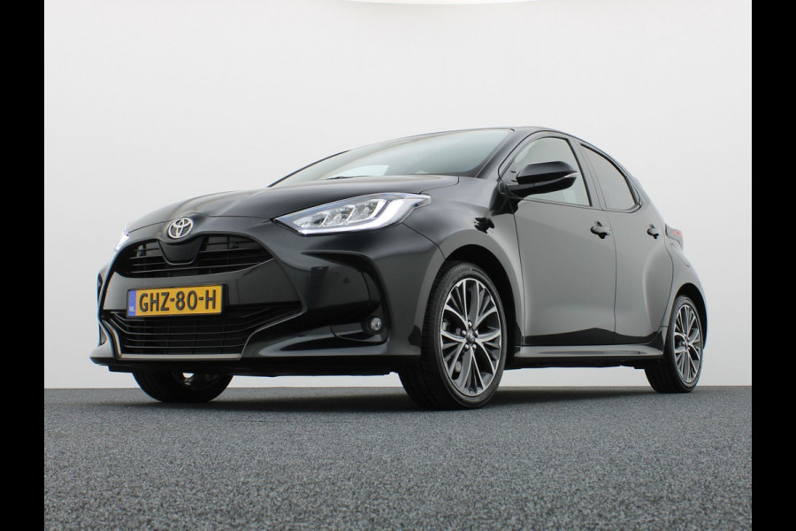 Toyota Yaris 1.5 Hybrid 130 Executive | BSM | Parkeersensoren V&A | Stoel & Stuur verw. | Prijs Rijklaar!!