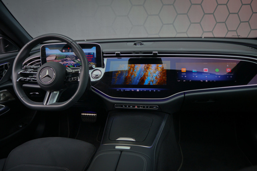 Mercedes-Benz E-Klasse Estate 300e AMG LINE | BURMESTER 4D | SUPERSCREEN | PANORAMADAK | 20" | NIGHTPACK | DISTRONIC | PRIVACY GLASS | MANUFAKTUR ALPIN
