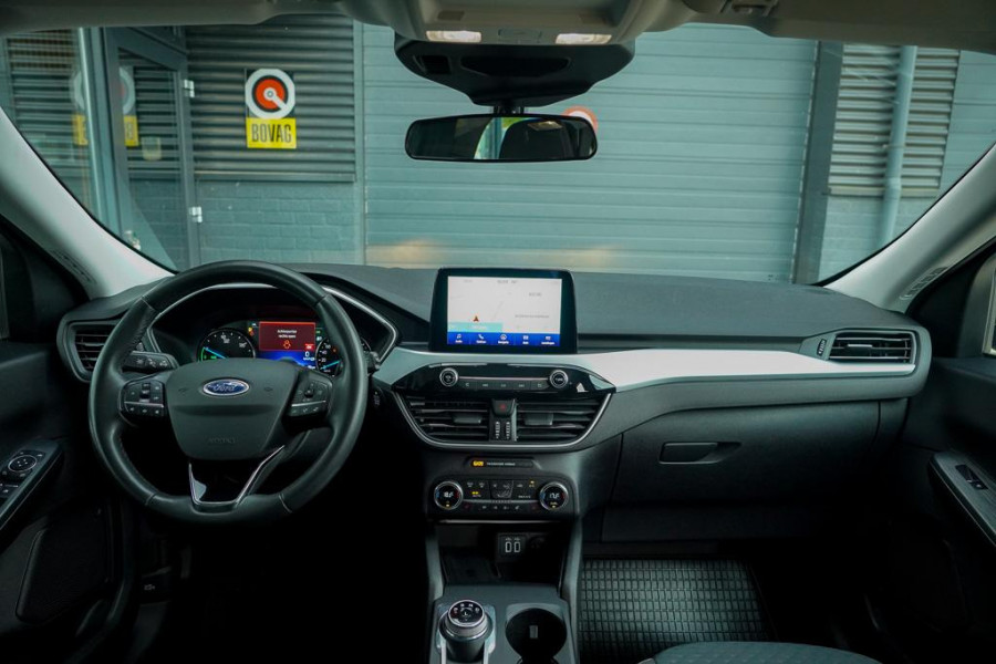 Ford Kuga 2.5 PHEV Titanium / Winter Pack / Zwart Metallic / Incl BTW