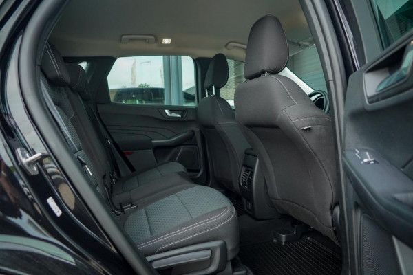 Ford Kuga 2.5 PHEV Titanium / Winter Pack / Zwart Metallic / Incl BTW