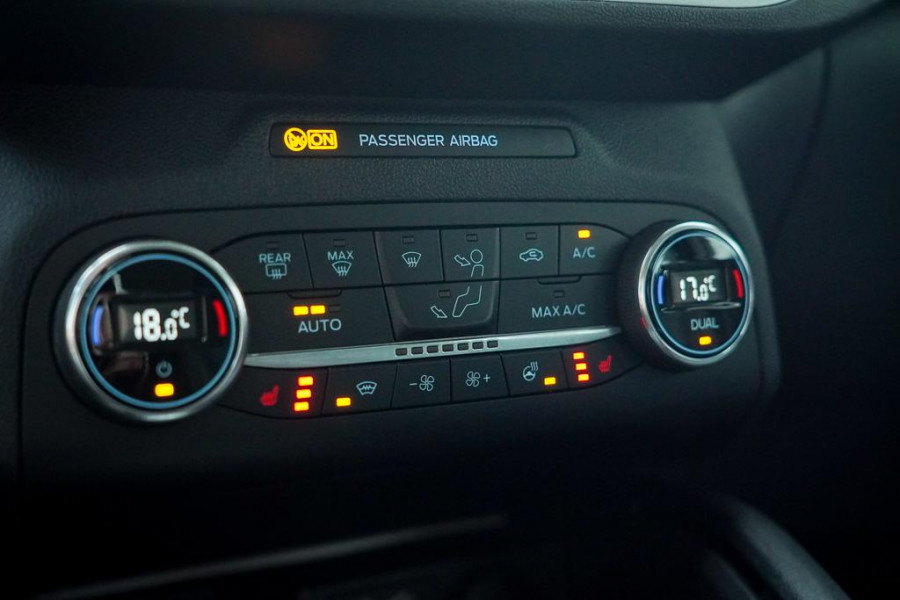Ford Kuga 2.5 PHEV Titanium / Winter Pack / Zwart Metallic / Incl BTW