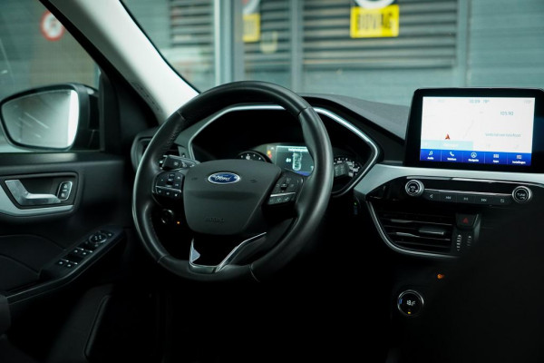 Ford Kuga 2.5 PHEV Titanium / Winter Pack / Zwart Metallic / Incl BTW