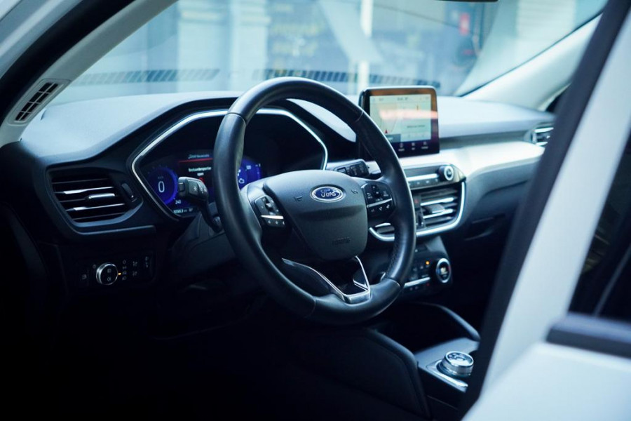 Ford Kuga 2.5 PHEV Titanium / Afneembare trekhaak / Privacy Glass / Stoelverwarming / Incl BTW