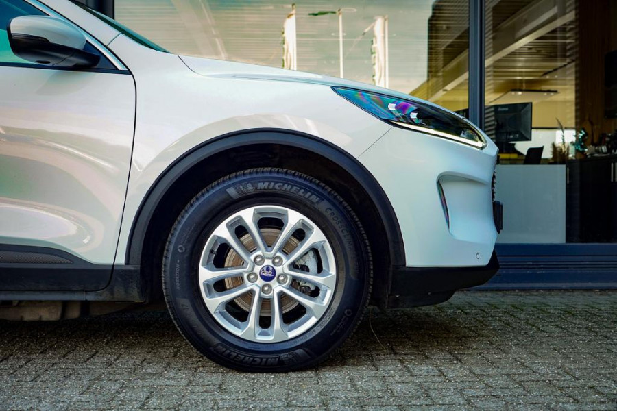 Ford Kuga 2.5 PHEV Titanium / Afneembare trekhaak / Privacy Glass / Stoelverwarming / Incl BTW