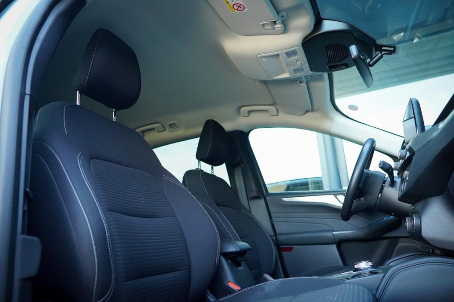 Ford Kuga 2.5 PHEV Titanium / Afneembare trekhaak / Privacy Glass / Stoelverwarming / Incl BTW