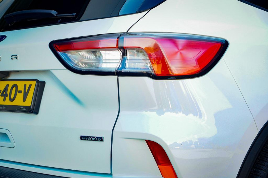 Ford Kuga 2.5 PHEV Titanium / Afneembare trekhaak / Privacy Glass / Stoelverwarming / Incl BTW