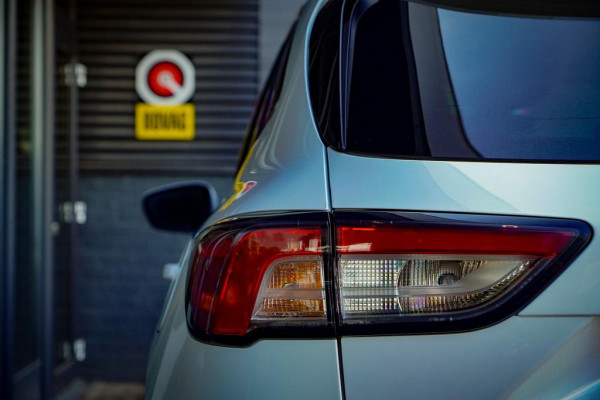 Ford Kuga 2.5 PHEV Titanium / Afneembare trekhaak / Privacy Glass / Stoelverwarming / Incl BTW
