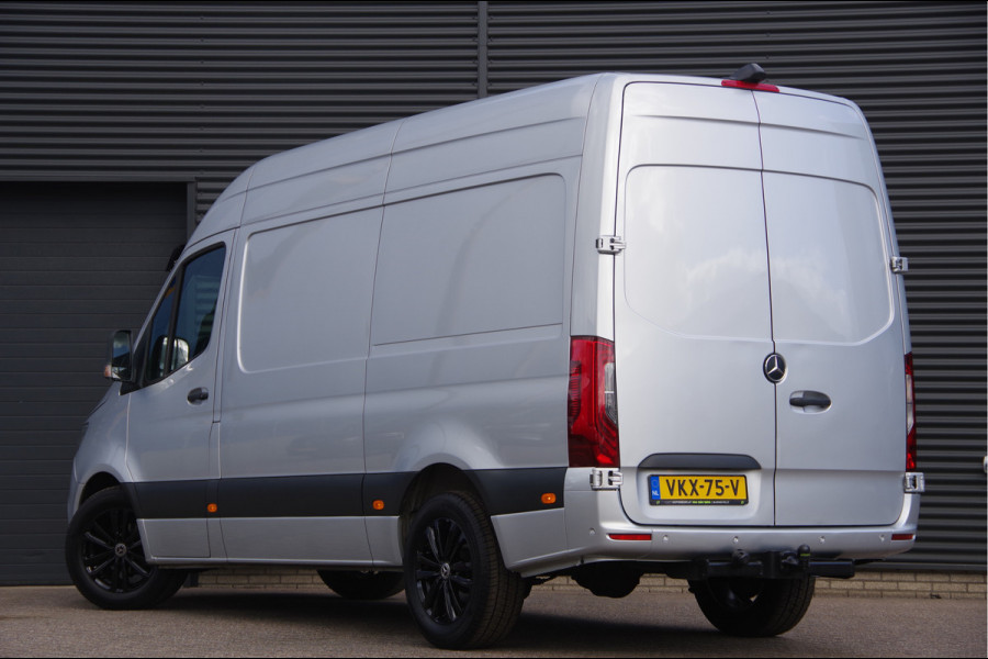Mercedes-Benz Sprinter 319 3.0 CDI V6 L2H2 AUT. LED, 3.5T TREKHAAK, 360 CAMERA, ADAPT. CRUISE, MBUX 10'', NAVI, CLIMA, PARKEERSENSOREN