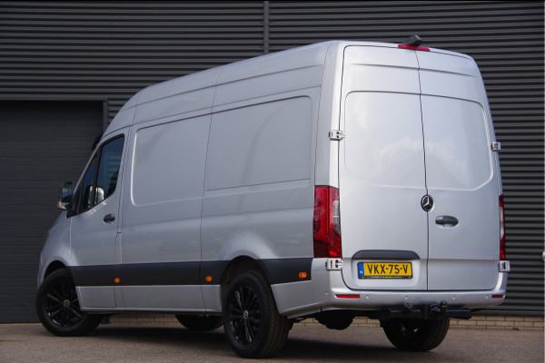 Mercedes-Benz Sprinter 319 3.0 CDI V6 L2H2 AUT. LED, 3.5T TREKHAAK, 360 CAMERA, ADAPT. CRUISE, MBUX 10'', NAVI, CLIMA, PARKEERSENSOREN