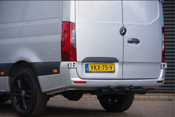 Mercedes-Benz Sprinter 319 3.0 CDI V6 L2H2 AUT. LED, 3.5T TREKHAAK, 360 CAMERA, ADAPT. CRUISE, MBUX 10'', NAVI, CLIMA, PARKEERSENSOREN