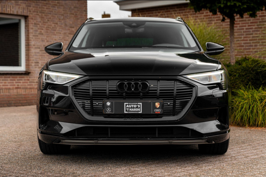 Audi e-tron E-tron 50 Quattro Launch Edition Plus 71 kWh Pano ACC Luchtvering Memory 20''