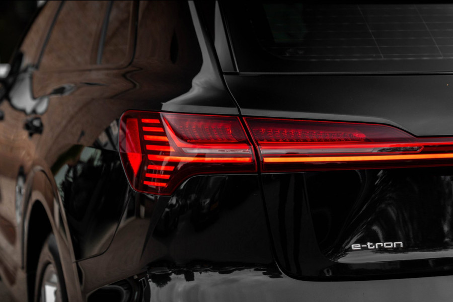 Audi e-tron E-tron 50 Quattro Launch Edition Plus 71 kWh Pano ACC Luchtvering Memory 20''