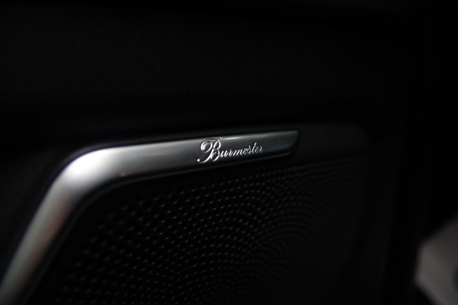 Mercedes-Benz V-Klasse 250d Lang 4MATIC BURMESTER-360-CARBON-360-LEDER