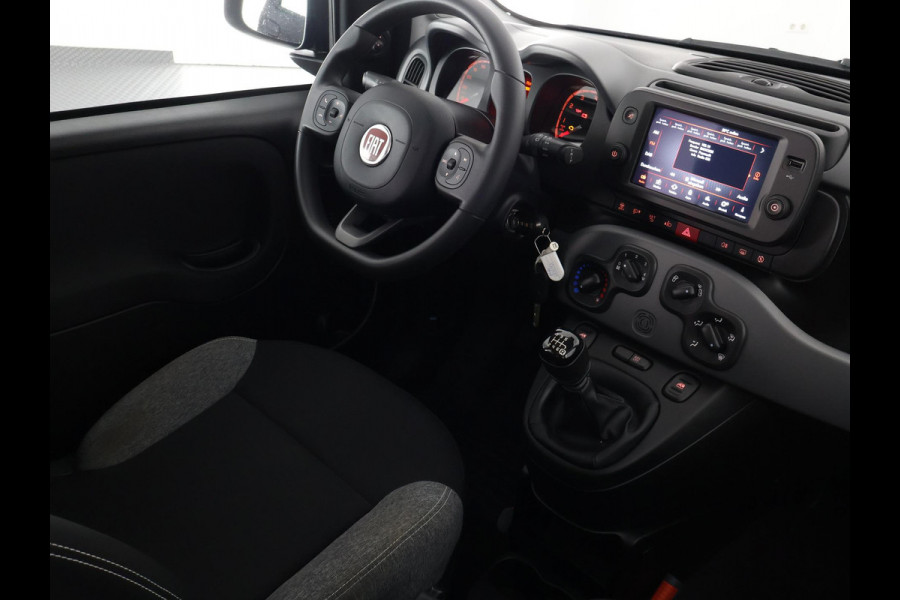 Fiat Panda 1.0 Hybrid City Life | Apple Carplay & AndroidAUTO | Parkeersensoren | Airco |