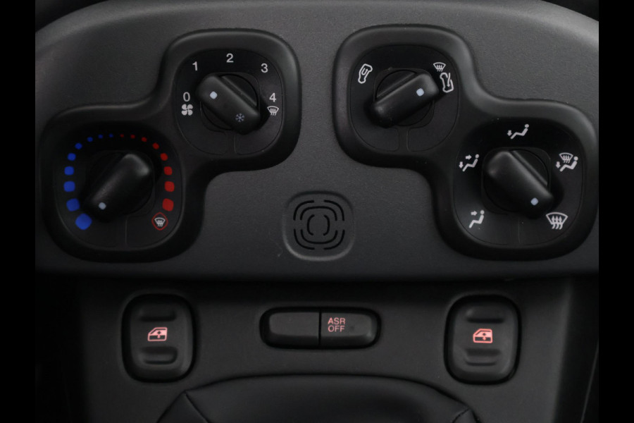 Fiat Panda 1.0 Hybrid City Life | Apple Carplay & AndroidAUTO | Parkeersensoren | Airco |