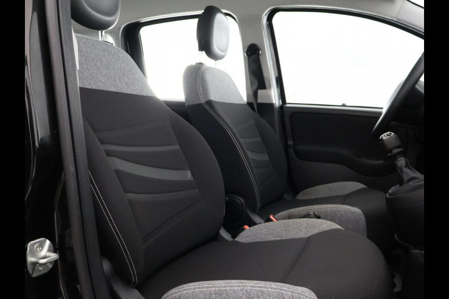 Fiat Panda 1.0 Hybrid City Life | Apple Carplay & AndroidAUTO | Parkeersensoren | Airco |