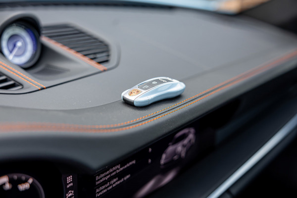 Porsche 911 3.0 Carrera 4 S Porsche Centrum Gelderland Exclusive Edition / 14dkm km NAP / Liftsysteem / Burmester