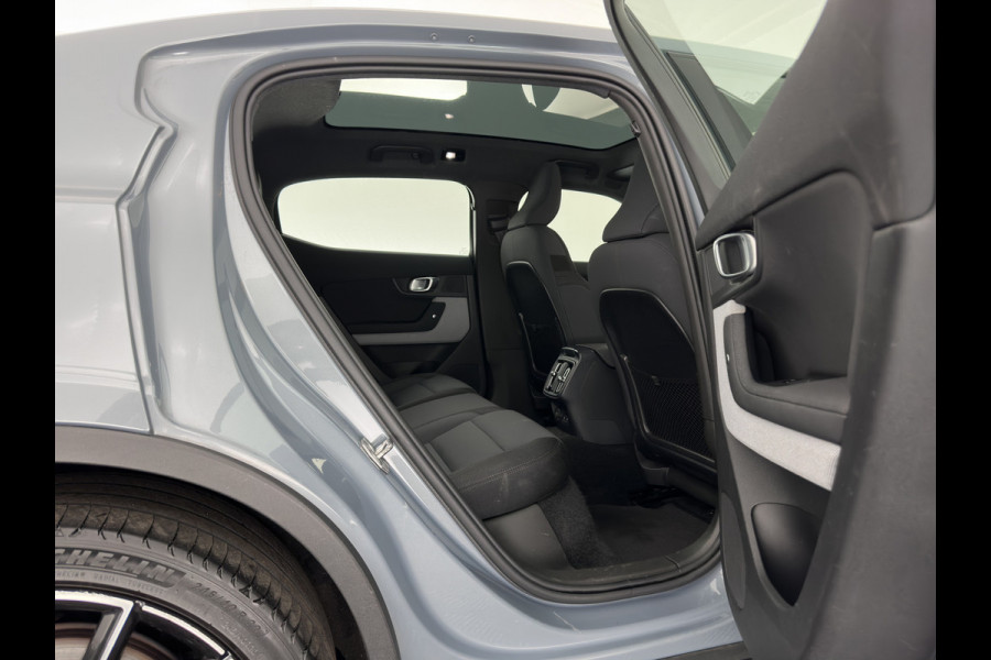 Polestar 2 Long Range Dual Motor 78 kWh [3-Fase-11kW] {SOH-88%} (INCL-BTW) Aut. *PANO | FULL-LED | MEMORY-PACK | CAMERA | KEYLESS | LANE-ASSIST | DIGI-COCKPIT | CARPLAY | DAB+ | HEATED-COMFORTSEATS | CRUISE | TOWBAR | 20''ALU*