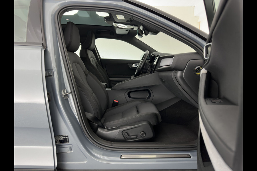 Polestar 2 Long Range Dual Motor 78 kWh [3-Fase-11kW] {SOH-88%} (INCL-BTW) Aut. *PANO | FULL-LED | MEMORY-PACK | CAMERA | KEYLESS | LANE-ASSIST | DIGI-COCKPIT | CARPLAY | DAB+ | HEATED-COMFORTSEATS | CRUISE | TOWBAR | 20''ALU*