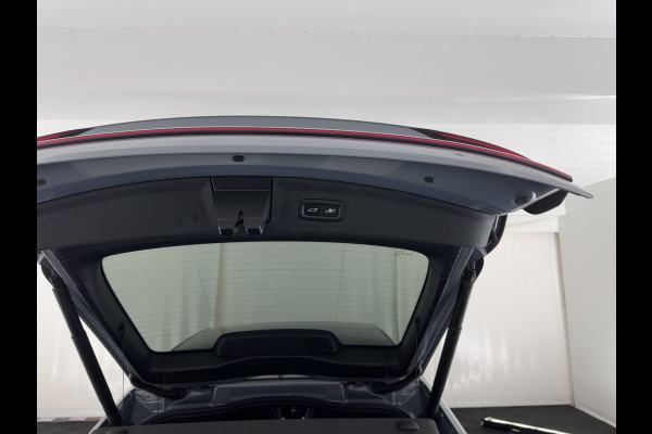 Polestar 2 Long Range Dual Motor 78 kWh [3-Fase-11kW] {SOH-88%} (INCL-BTW) Aut. *PANO | FULL-LED | MEMORY-PACK | CAMERA | KEYLESS | LANE-ASSIST | DIGI-COCKPIT | CARPLAY | DAB+ | HEATED-COMFORTSEATS | CRUISE | TOWBAR | 20''ALU*