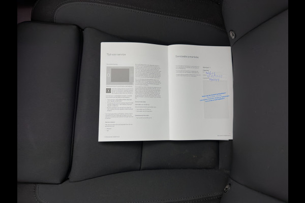Polestar 2 Long Range Dual Motor 78 kWh [3-Fase-11kW] {SOH-88%} (INCL-BTW) Aut. *PANO | FULL-LED | MEMORY-PACK | CAMERA | KEYLESS | LANE-ASSIST | DIGI-COCKPIT | CARPLAY | DAB+ | HEATED-COMFORTSEATS | CRUISE | TOWBAR | 20''ALU*