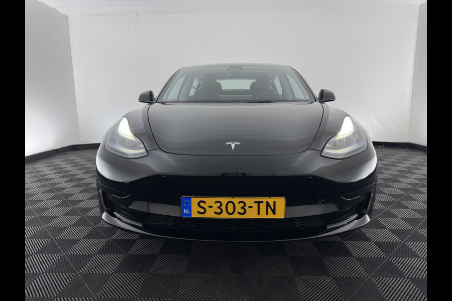 Tesla Model 3 RWD 60 kWh [3-Fase-11kW ] {SoH-88%} (INCL-BTW) Aut. *PANO | LEATHER | KEYLESS | FULL-LED | MEMORY-PACK | TOPVIEW | DAB | CARPLAY | DIGI-COCKPIT | LANE-ASSIST | HEATED-COMFORTSEATS | AUTOPILOT | 19"ALU*