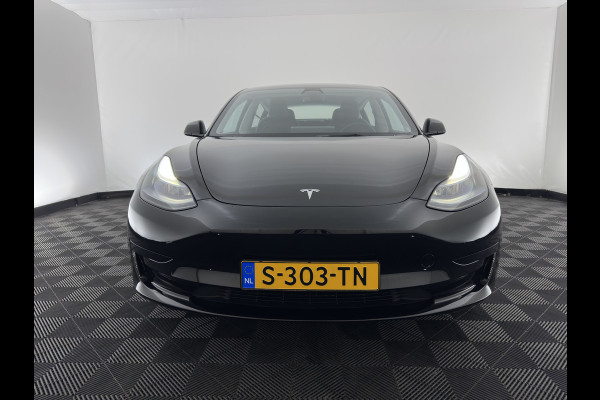 Tesla Model 3 RWD 60 kWh [3-Fase-11kW ] {SoH-88%} (INCL-BTW) Aut. *PANO | LEATHER | KEYLESS | FULL-LED | MEMORY-PACK | TOPVIEW | DAB | CARPLAY | DIGI-COCKPIT | LANE-ASSIST | HEATED-COMFORTSEATS | AUTOPILOT | 19"ALU*