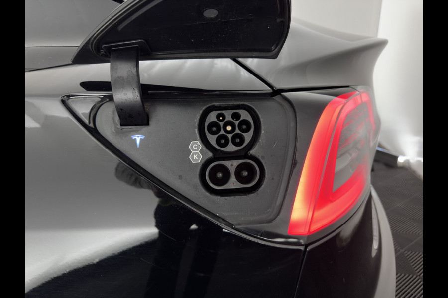Tesla Model 3 RWD 60 kWh [3-Fase-11kW ] {SoH-88%} (INCL-BTW) Aut. *PANO | LEATHER | KEYLESS | FULL-LED | MEMORY-PACK | TOPVIEW | DAB | CARPLAY | DIGI-COCKPIT | LANE-ASSIST | HEATED-COMFORTSEATS | AUTOPILOT | 19"ALU*