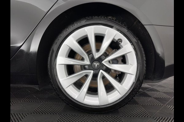 Tesla Model 3 RWD 60 kWh [3-Fase-11kW ] {SoH-88%} (INCL-BTW) Aut. *PANO | LEATHER | KEYLESS | FULL-LED | MEMORY-PACK | TOPVIEW | DAB | CARPLAY | DIGI-COCKPIT | LANE-ASSIST | HEATED-COMFORTSEATS | AUTOPILOT | 19"ALU*