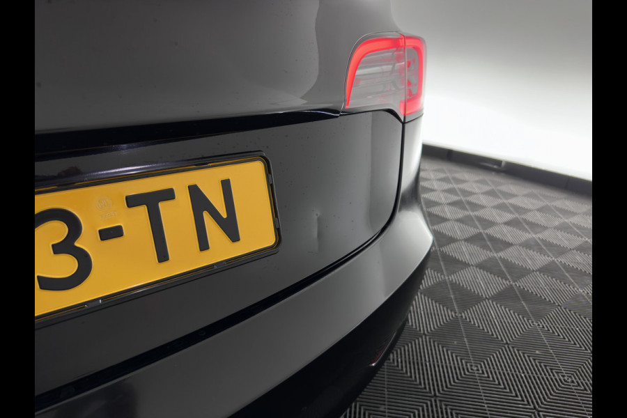 Tesla Model 3 RWD 60 kWh [3-Fase-11kW ] {SoH-88%} (INCL-BTW) Aut. *PANO | LEATHER | KEYLESS | FULL-LED | MEMORY-PACK | TOPVIEW | DAB | CARPLAY | DIGI-COCKPIT | LANE-ASSIST | HEATED-COMFORTSEATS | AUTOPILOT | 19"ALU*