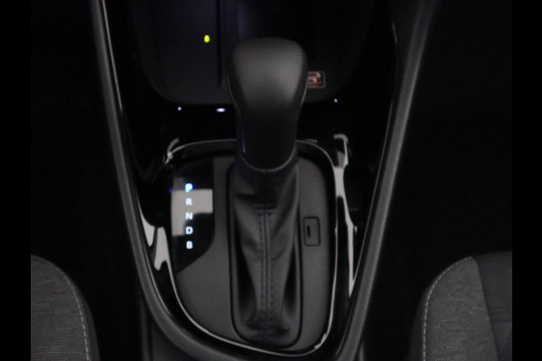 Toyota Yaris 1.5 Hybrid 115 Dynamic Luxury Bi-Tone | Stuur- & Stoelverwarming | Parkeersensoren | Adaptieve Cruise Control | BSM