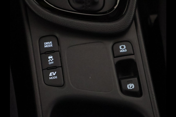 Toyota Yaris 1.5 Hybrid 115 Dynamic Luxury Bi-Tone | Stuur- & Stoelverwarming | Parkeersensoren | Adaptieve Cruise Control | BSM