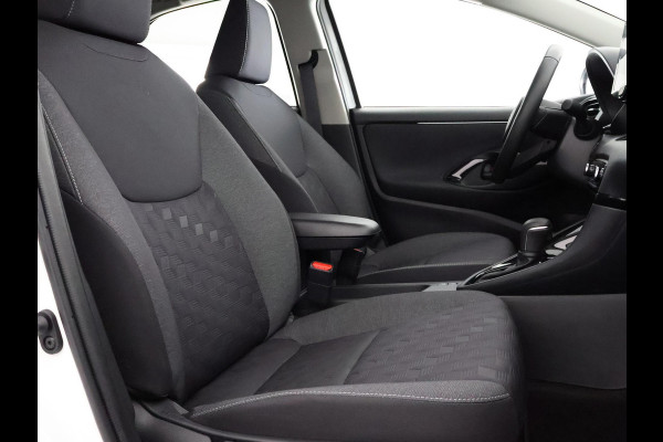 Toyota Yaris 1.5 Hybrid 115 Dynamic Luxury Bi-Tone | Stuur- & Stoelverwarming | Parkeersensoren | Adaptieve Cruise Control | BSM