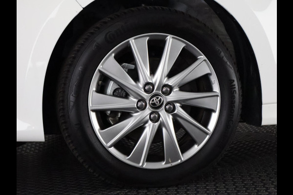 Toyota Yaris 1.5 Hybrid 115 Dynamic Luxury Bi-Tone | Stuur- & Stoelverwarming | Parkeersensoren | Adaptieve Cruise Control | BSM