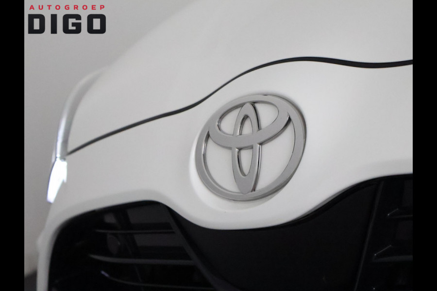 Toyota Yaris 1.5 Hybrid 115 Dynamic Luxury Bi-Tone | Stuur- & Stoelverwarming | Parkeersensoren | Adaptieve Cruise Control | BSM