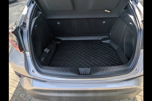 Toyota C-HR Toyota C-HR 1.8 Hybrid Bi-Tone, Rijklaarprijs / 12 mnd garanti