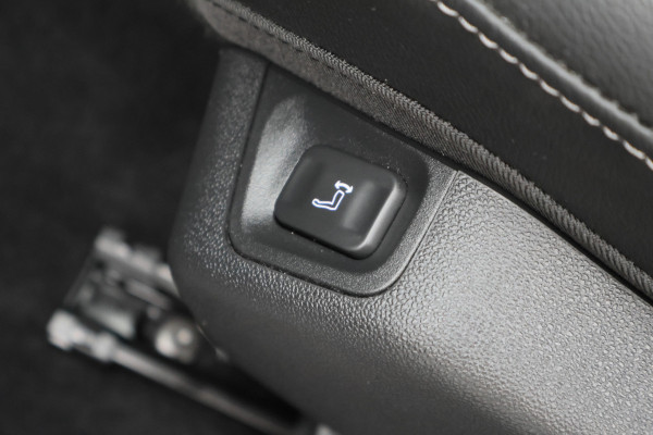 Opel Grandland 1.6 Turbo Plug-In Hybrid Elegance Virtual Cockpit, ACC, Camera, Apple Carplay, DAB, Climate, LED, Rijstrooksensor, 18''
