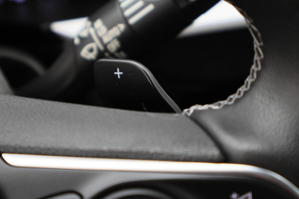 Opel Grandland 1.6 Turbo Plug-In Hybrid Elegance Virtual Cockpit, ACC, Camera, Apple Carplay, DAB, Climate, LED, Rijstrooksensor, 18''