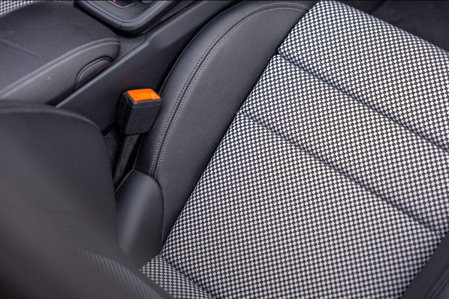 Porsche 911 Targa 3.0 Carrera 4 GTS Edition 50 Years Porsche Design / 1 of the 750 / NL-Auto / 360 Camera / Carplay