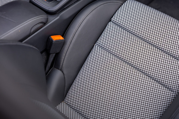 Porsche 911 Targa 3.0 Carrera 4 GTS Edition 50 Years Porsche Design / 1 of the 750 / NL-Auto / 360 Camera / Carplay