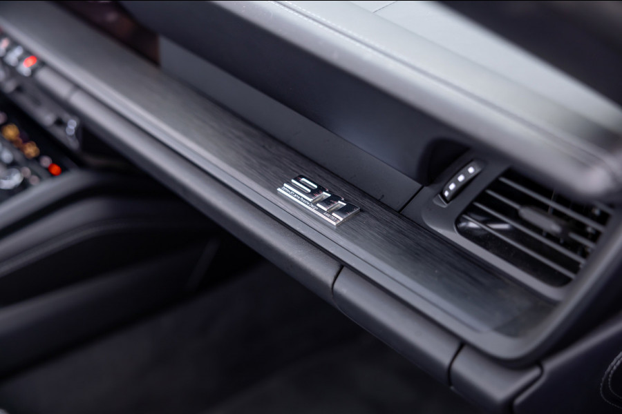 Porsche 911 Targa 3.0 Carrera 4 GTS Edition 50 Years Porsche Design / 1 of the 750 / NL-Auto / 360 Camera / Carplay