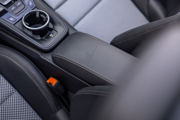 Porsche 911 Targa 3.0 Carrera 4 GTS Edition 50 Years Porsche Design / 1 of the 750 / NL-Auto / 360 Camera / Carplay